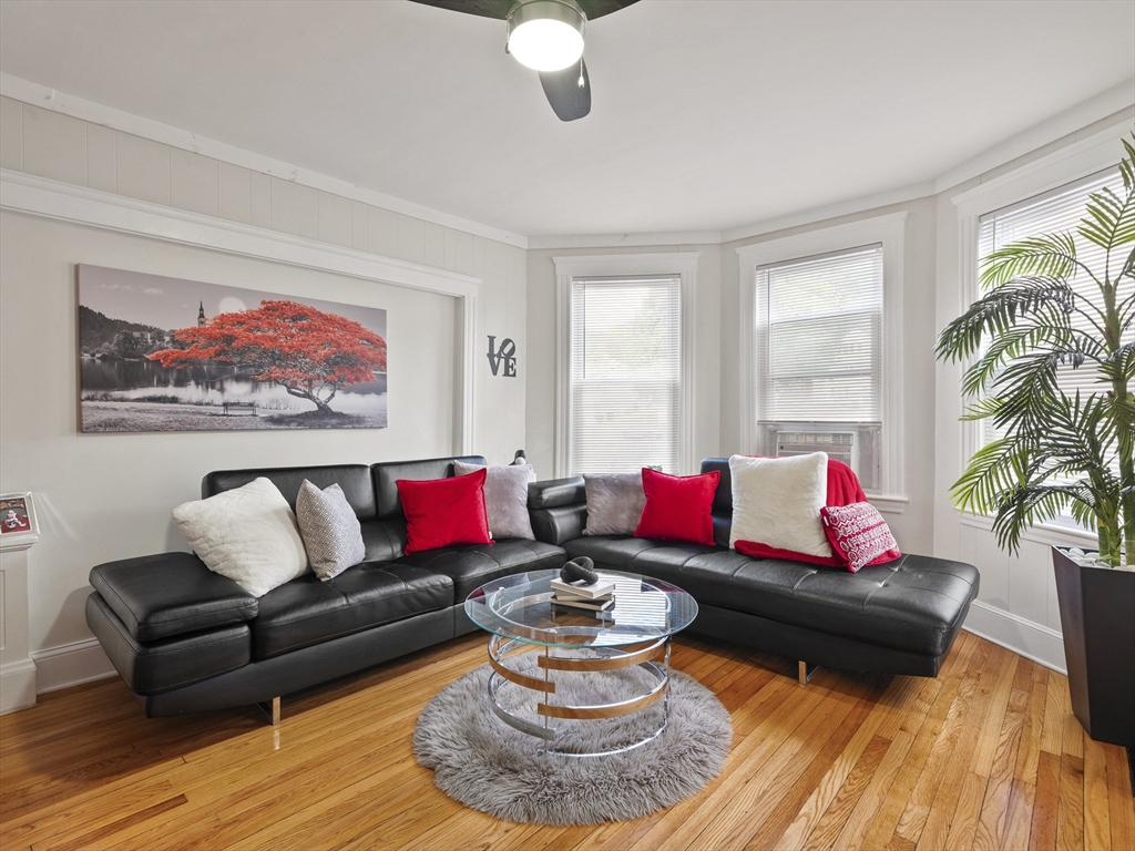 8-10 Edgemere Road, Unit 1 Lynn, MA 01904 - Photo 10 of 36