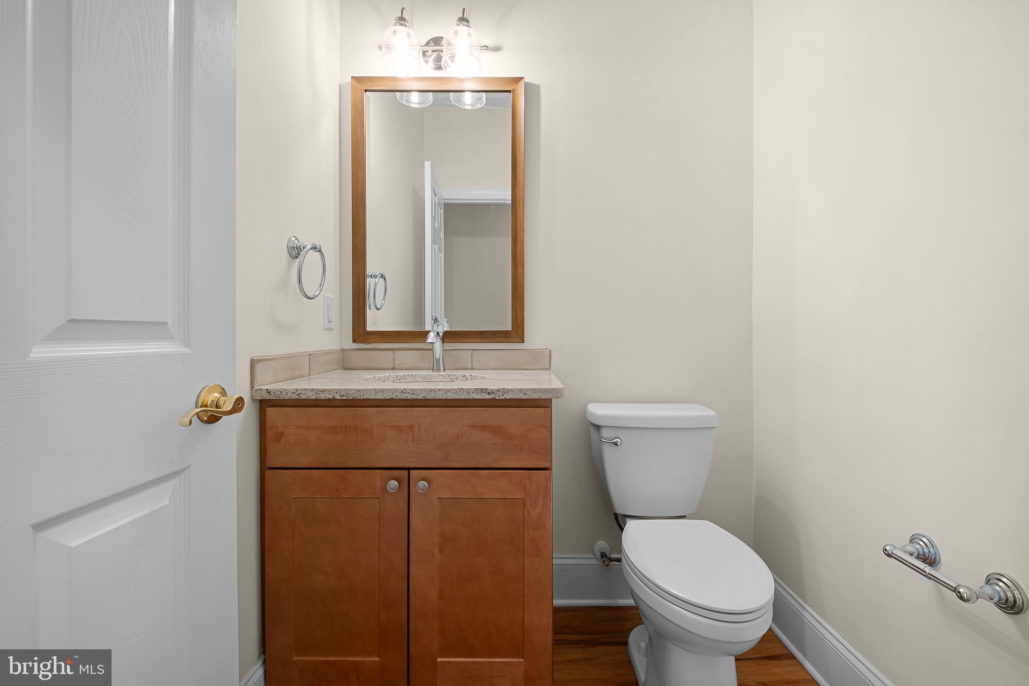 104 Sutton Way Newark, DE 19711 - Photo 17 of 27 Powder Room Main Level