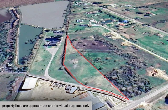 a view of a ocean with a big yard