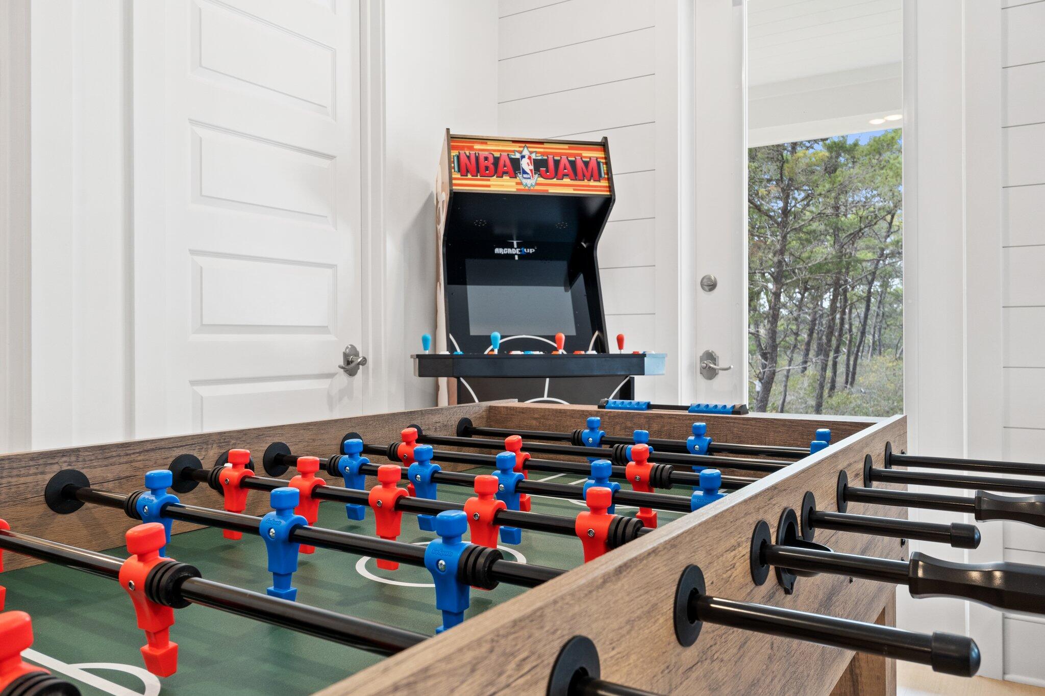 80 Seaboard Lane Santa Rosa Beach, FL 32459 - Photo 25 of 88 a very nice looking room with many windows