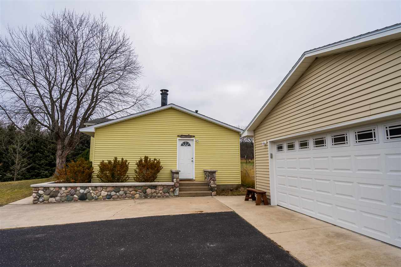 3156 Prouty Road Traverse City, MI 49686 - Photo 20 of 24 1882641-19.JPG