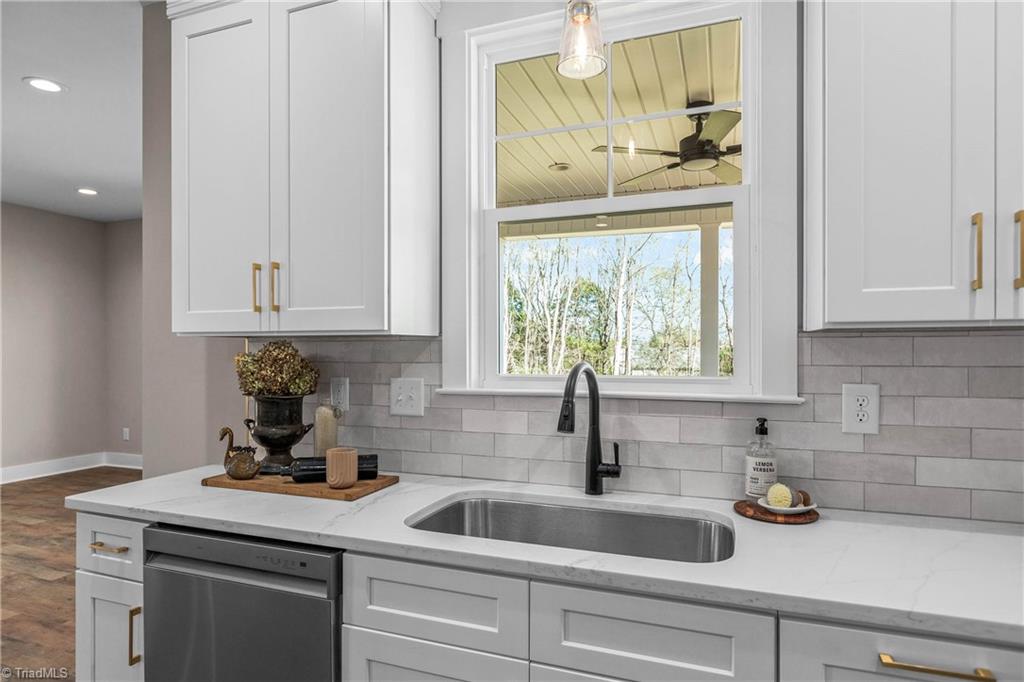 3439 Transou Road Pfafftown, NC 27040 - Photo 14 of 32