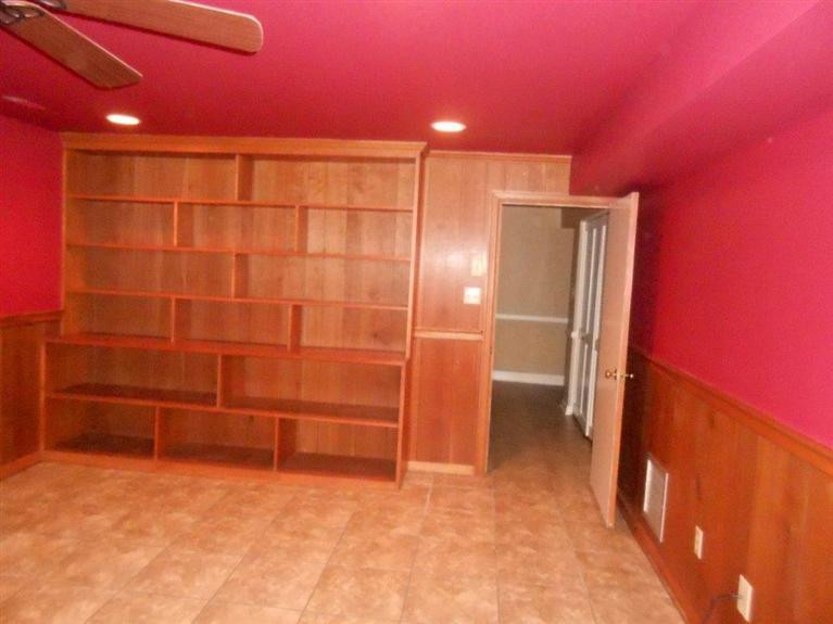 904 Albany Road Lexington, KY 40502 - Photo 20 of 34 Photo 20
