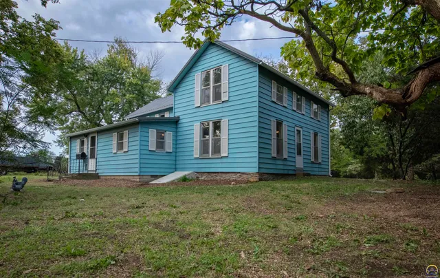 $220,000 | 1665 24th Road, Waverly, KS 66871