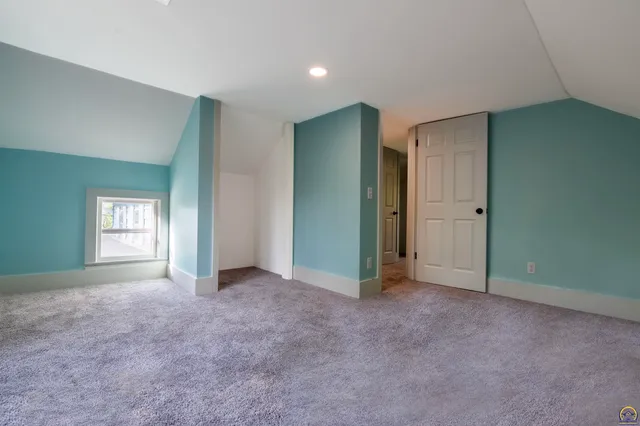 $220,000 | 1665 24th Road, Waverly, KS 66871