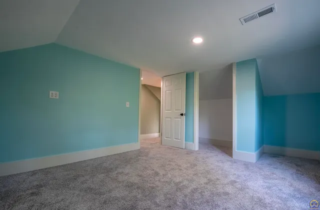 $220,000 | 1665 24th Road, Waverly, KS 66871