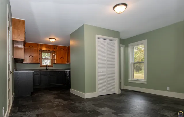 $220,000 | 1665 24th Road, Waverly, KS 66871