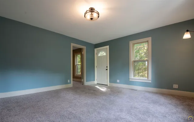 $220,000 | 1665 24th Road, Waverly, KS 66871