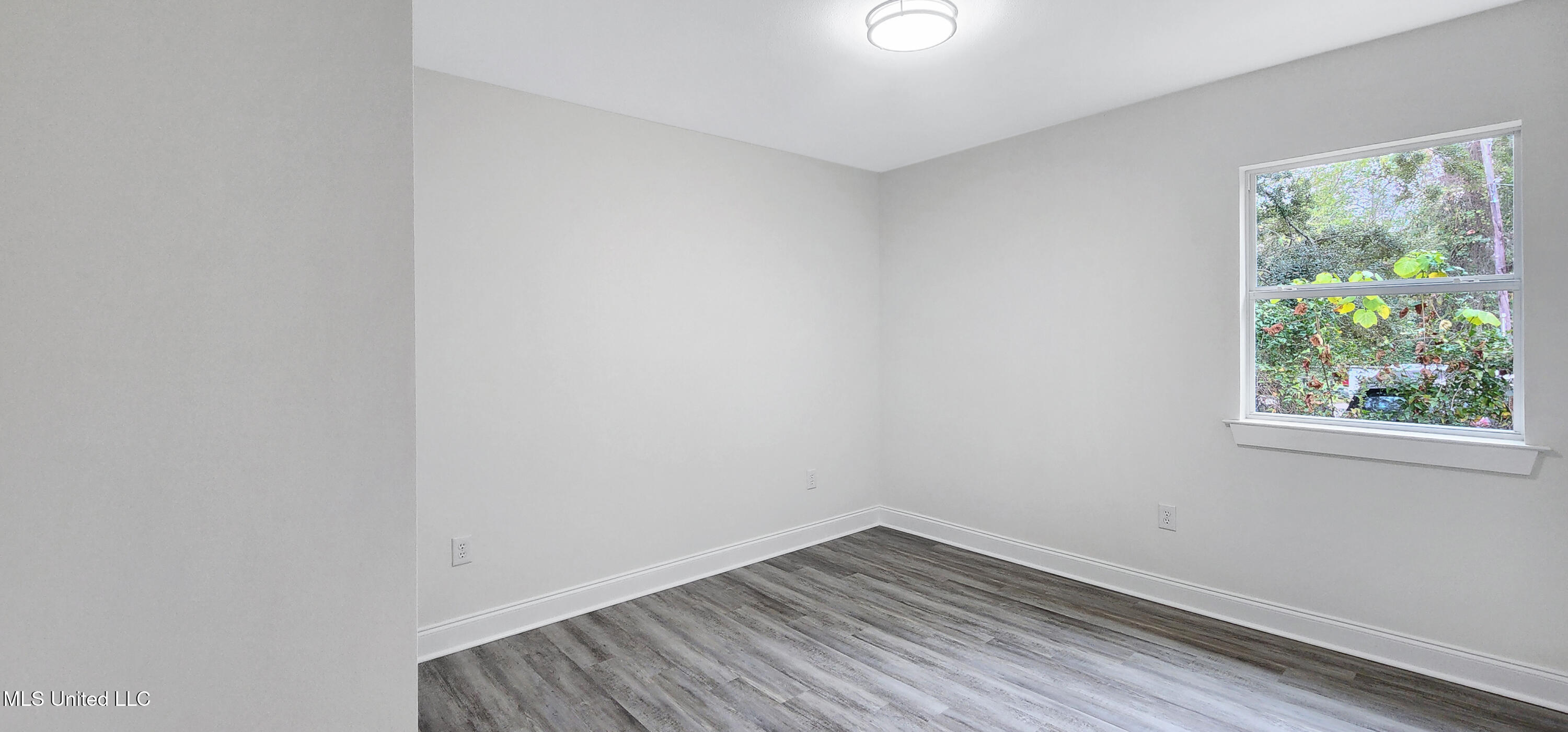654 Tegarden Road Gulfport, MS 39507 - Photo 18 of 26 Bedroom #2