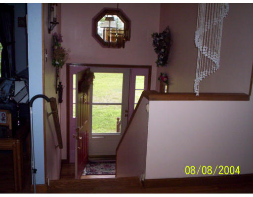 207 Sherbert Road Ashburnham, MA 01430 - Photo 5 of 7 a view of a interior of the house