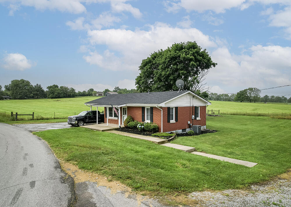 935 Waterworks Road Danville, KY 40422 - Photo 4 of 30 4