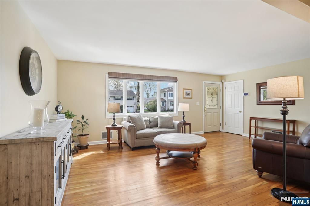 84 Westland Road Cedar Grove, NJ 07009 - Photo 8 of 50