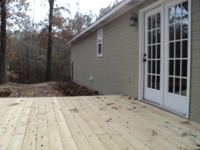 169 Pea Ridge Road Juliette, GA 31046 - Photo 7 of 12 a backyard of a house