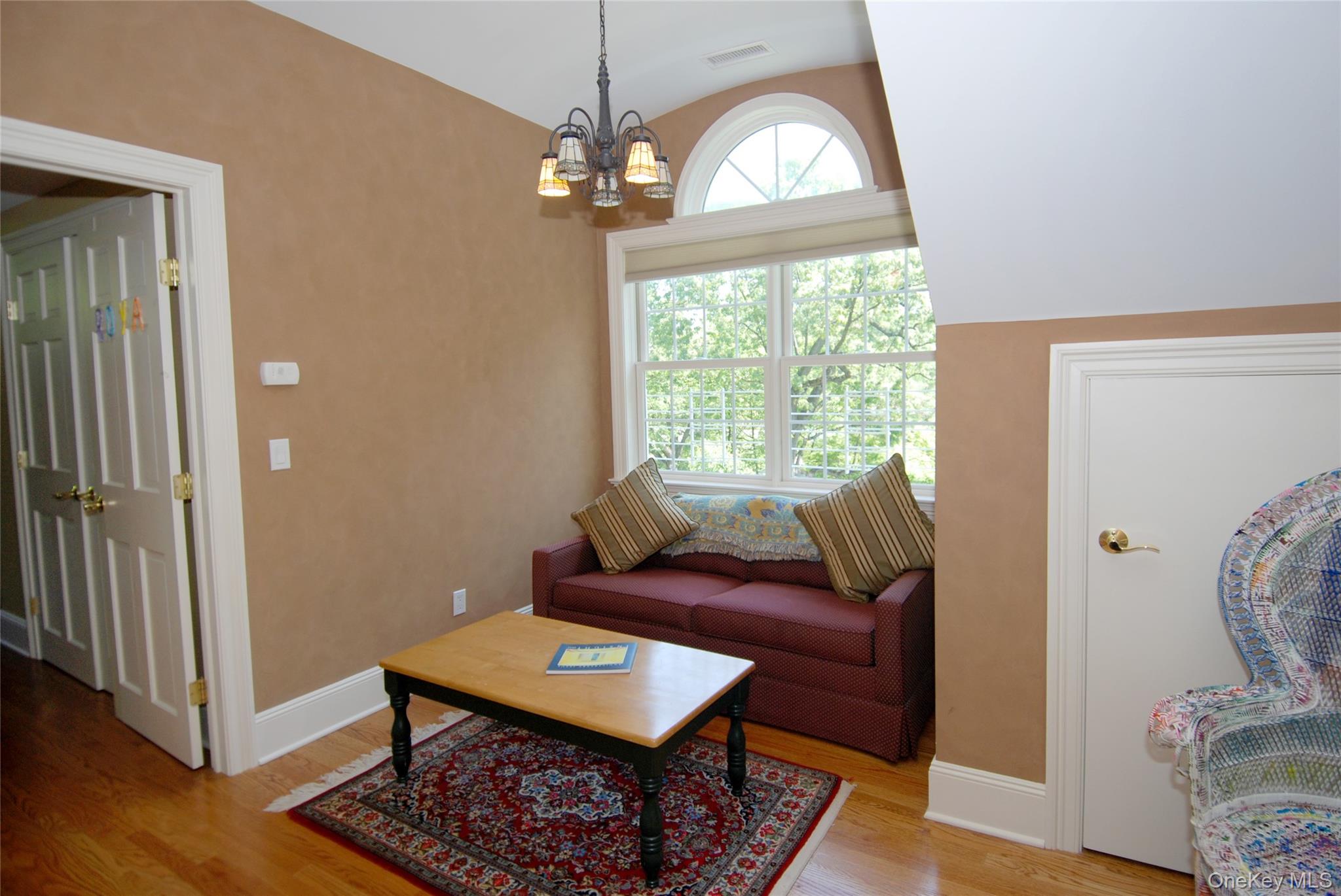 32 Country Road Mamaroneck, NY 10543 - Photo 18 of 35 3rd floor loft with door to bedroom