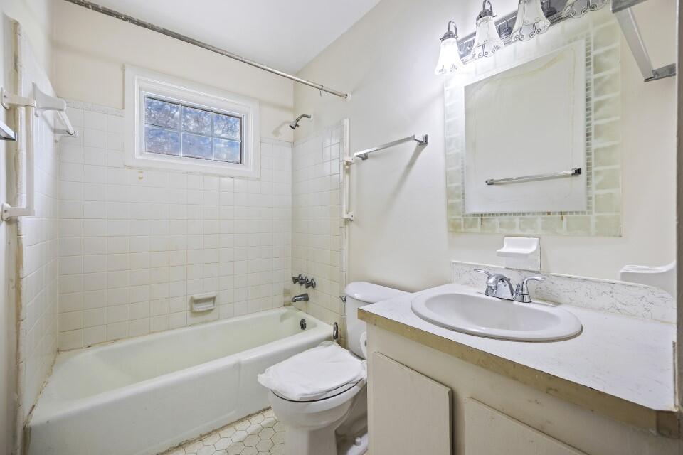 506 West Butternut Road Summerville, SC 29483 - Photo 23 of 39 4L1A7800