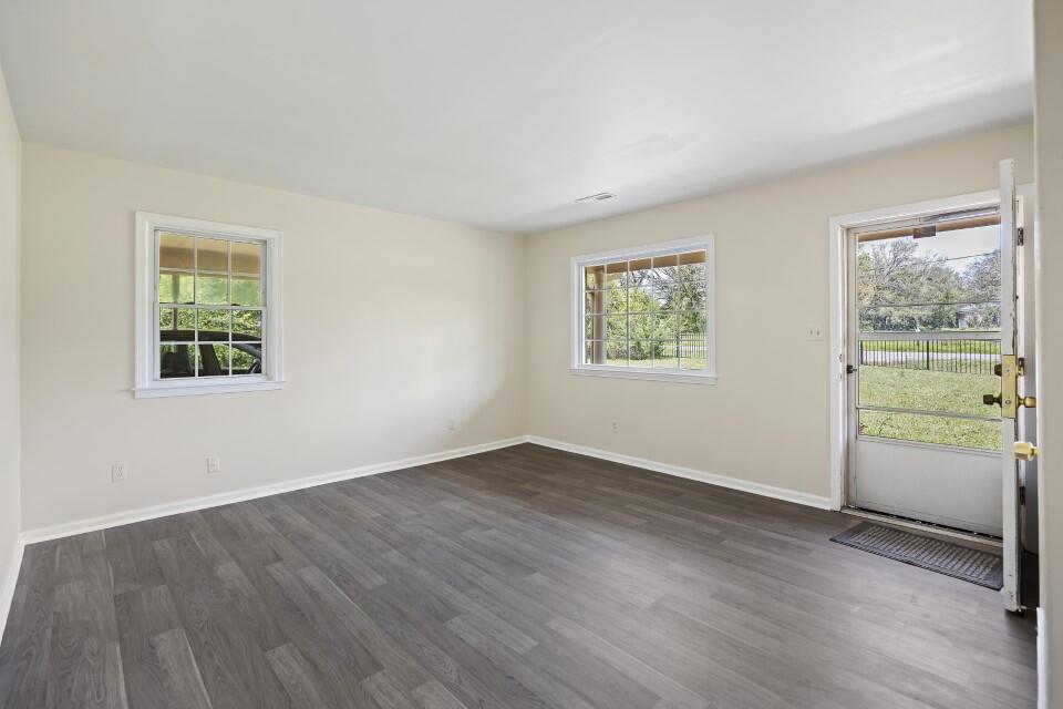 506 West Butternut Road Summerville, SC 29483 - Photo 6 of 39 4L1A7604