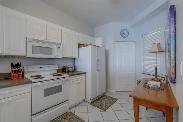 $7,000 | 16700 Gulf Boulevard, Unit 624, North Redington Beach, FL 33708
