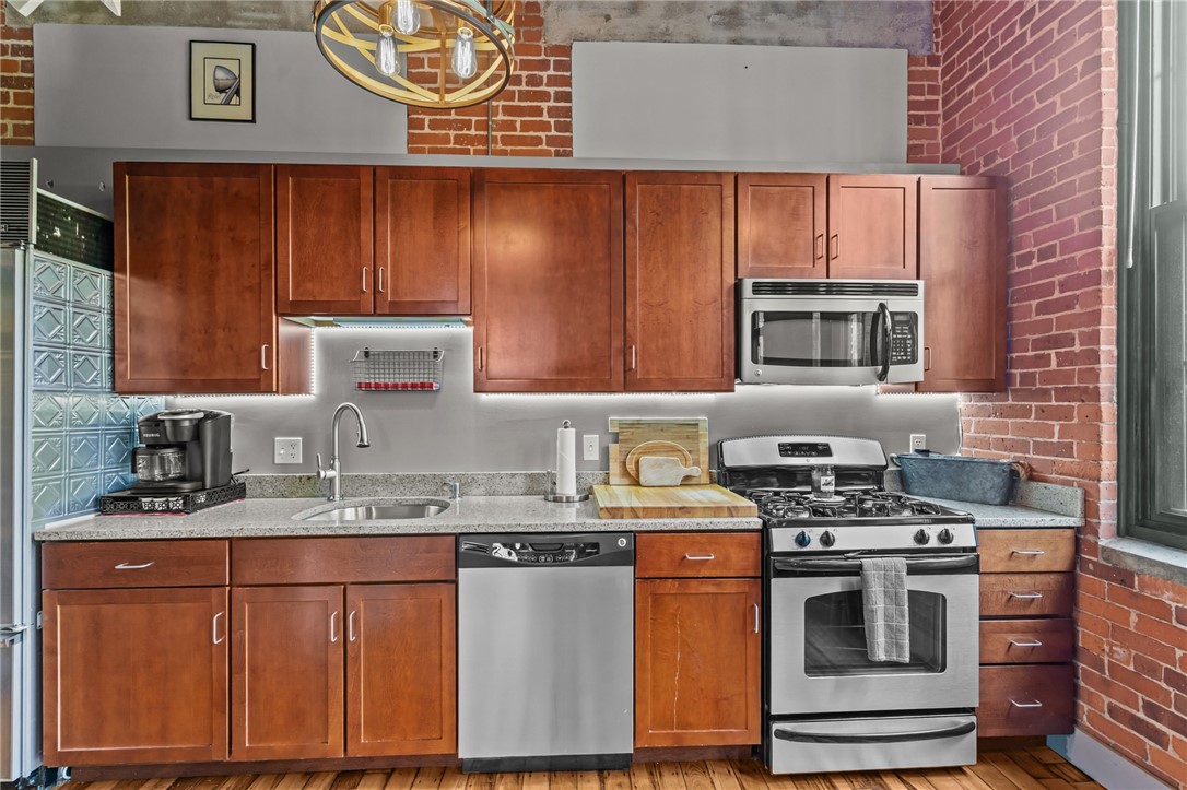 99 Allen Street, Unit 217 Woonsocket, RI 02895 - Photo 7 of 40