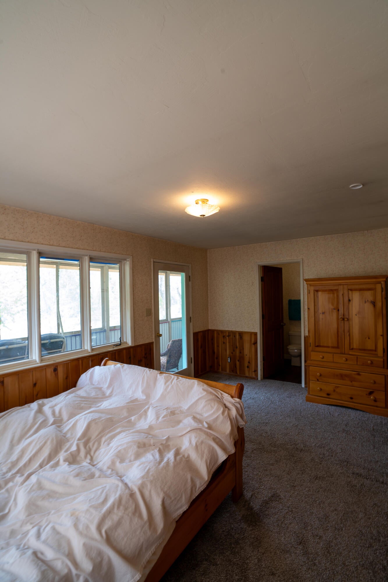 7696 Little Applegate Road Jacksonville, OR 97530 - Photo 11 of 22 011