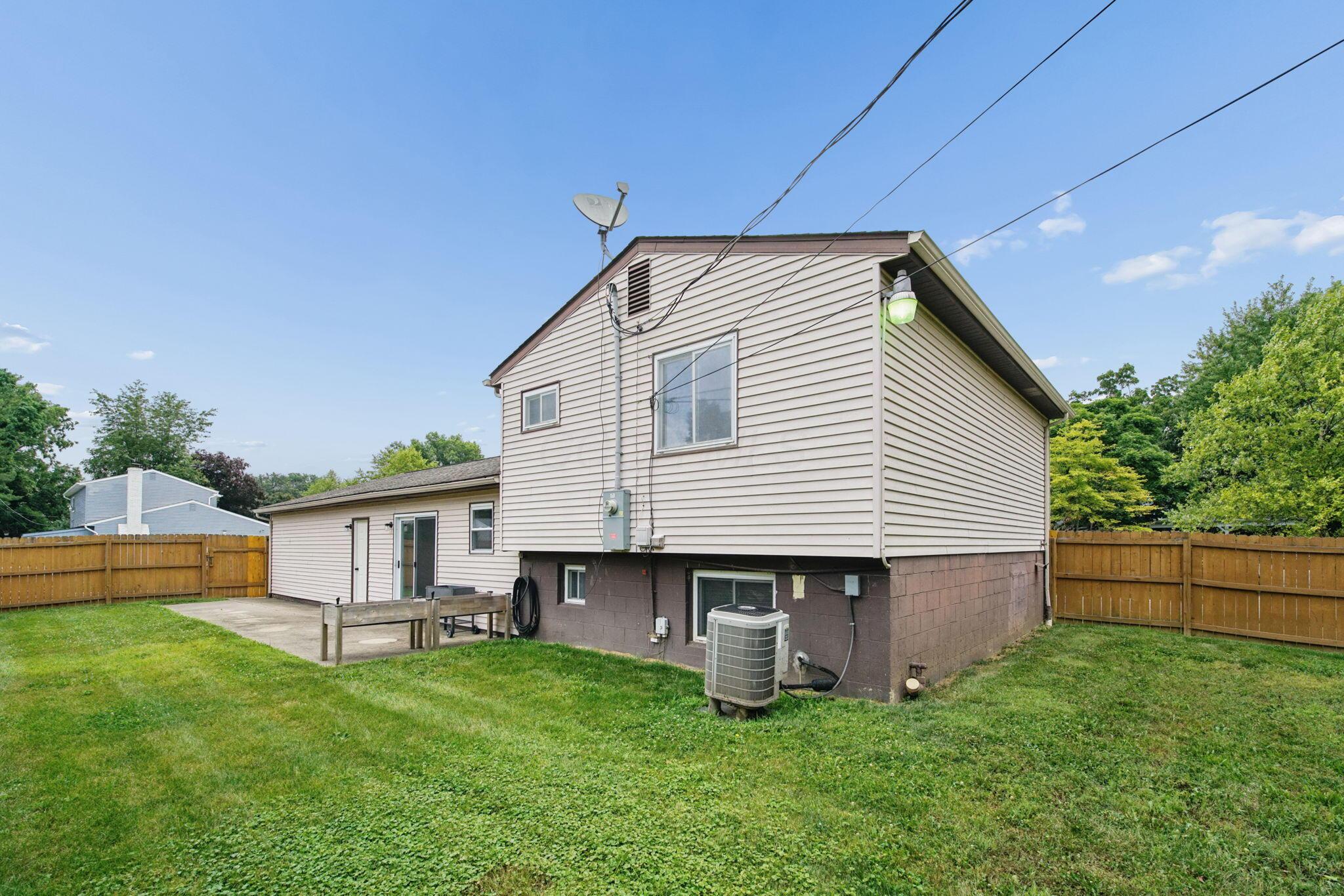 4909 Dunlap Road Columbus, OH 43229 - Photo 28 of 38 28-web-or-mls-4909-dunlap-rd