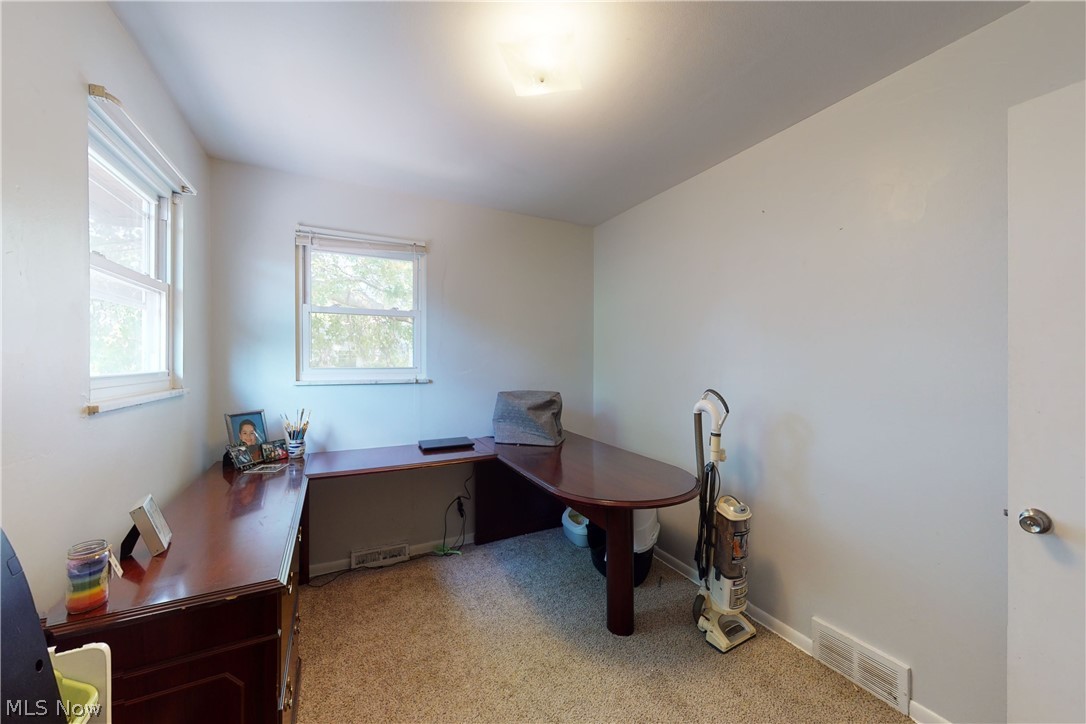 2808-2812 Snow Road Cleveland, OH 44134 - Photo 13 of 32