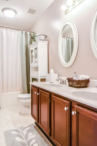 $1,800 | 2009 West Creek Court, Clarksville, TN 37040