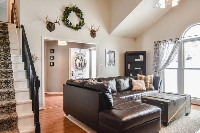 $1,800 | 2009 West Creek Court, Clarksville, TN 37040