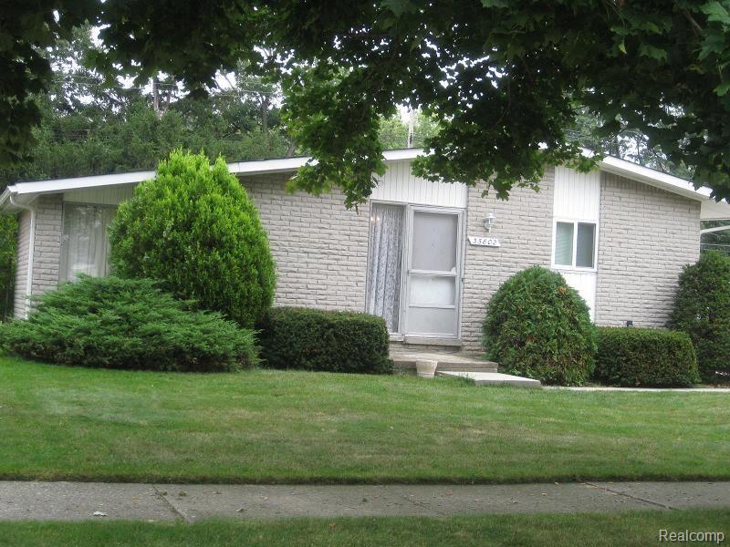 35802 Rutherford Street Clinton Township, MI 48035 - Photo 1 of 6 Front
