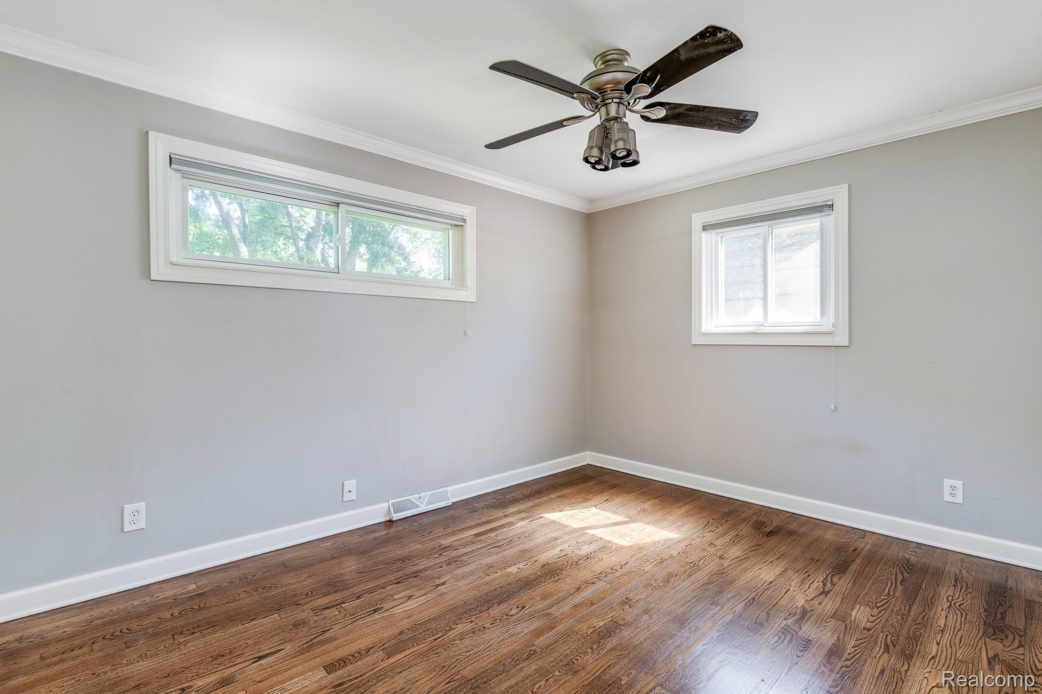 1389 North Pine Street Rochester, MI 48307 - Photo 12 of 28 1389+N+Pine+St+Rochester+Hills-12-web.jpg