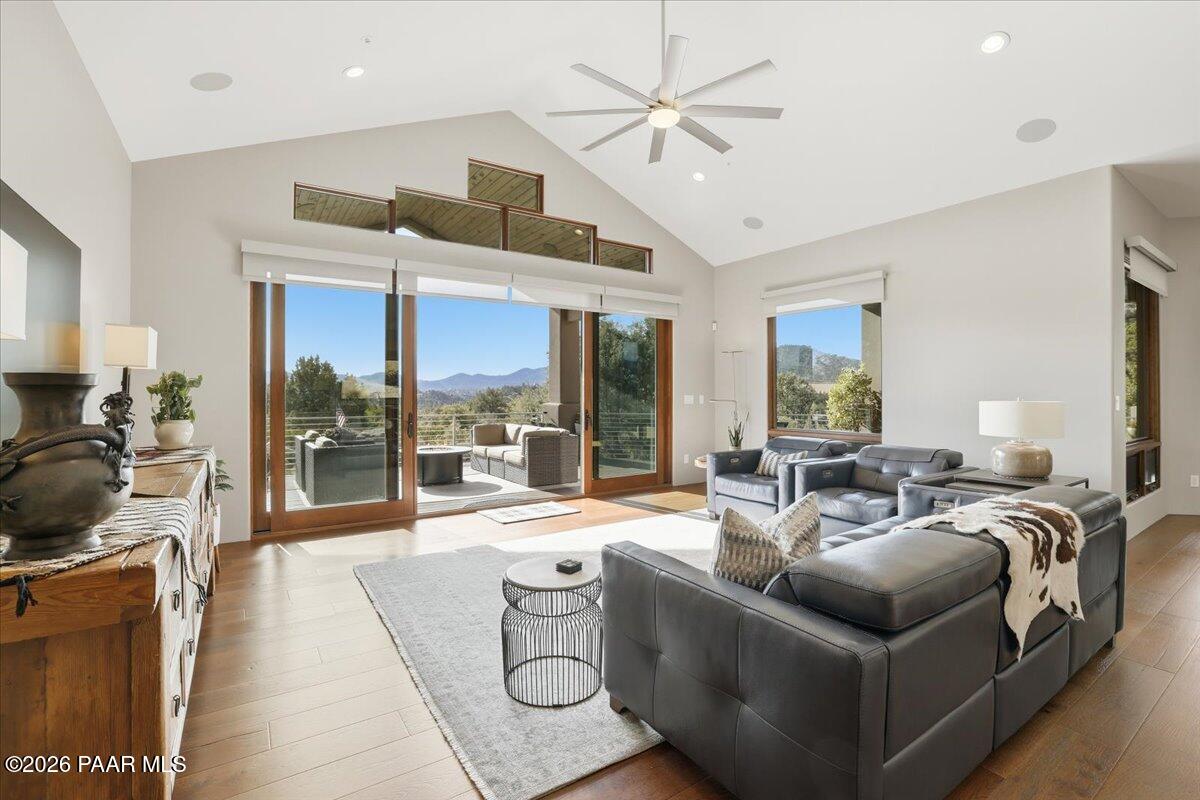 1370 Ridgewood Drive Prescott, AZ 86305 - Photo 7 of 53 Living Room