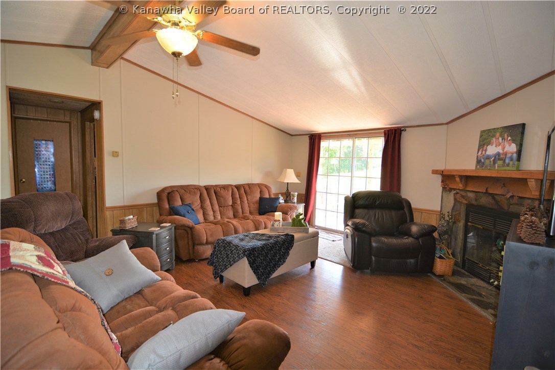671 Crown Hill Road Leon, WV 25123 - Photo 7 of 30 Gallery Image 7