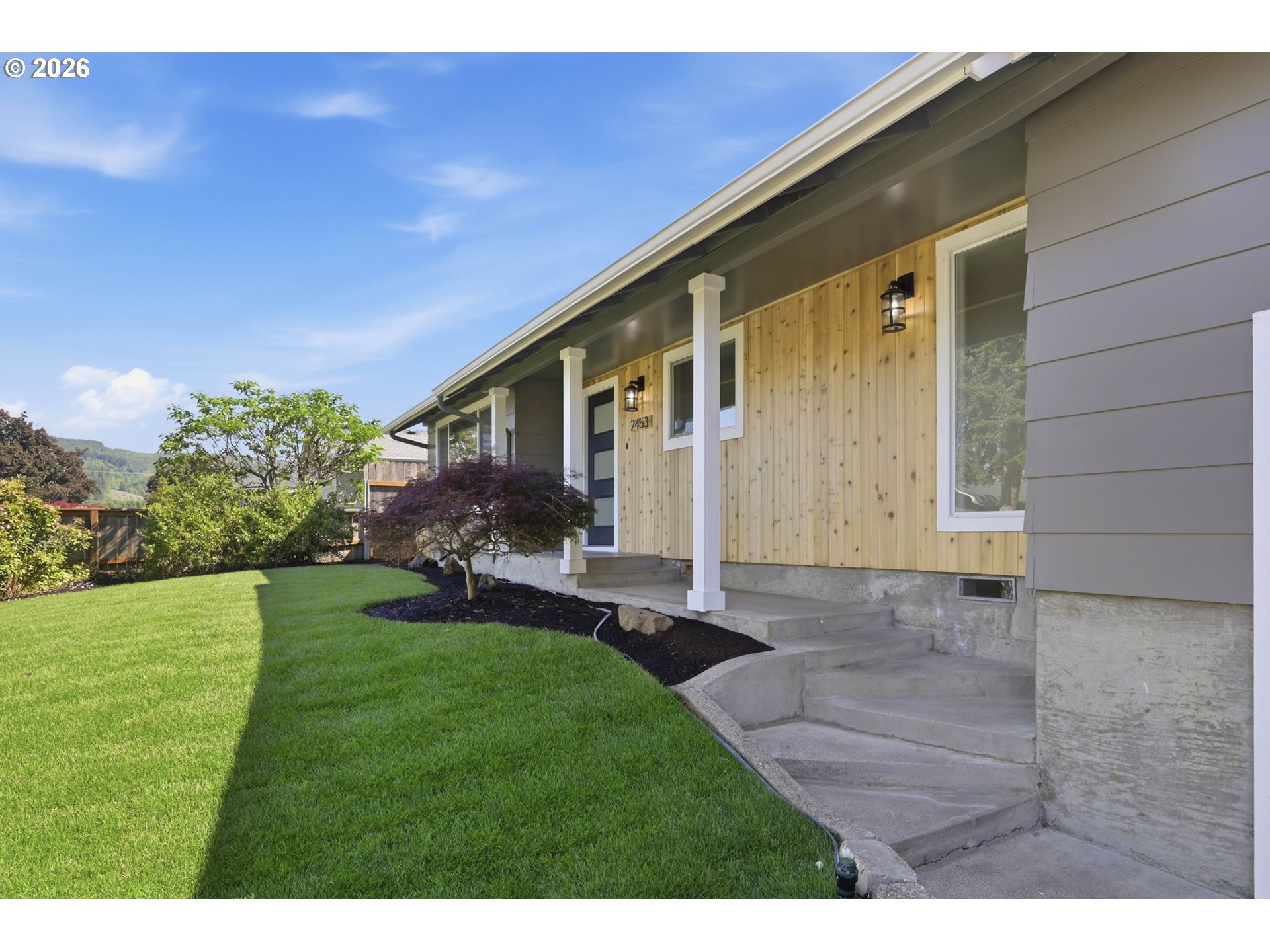2453 37th Street Springfield, OR 97477 - Photo 5 of 48