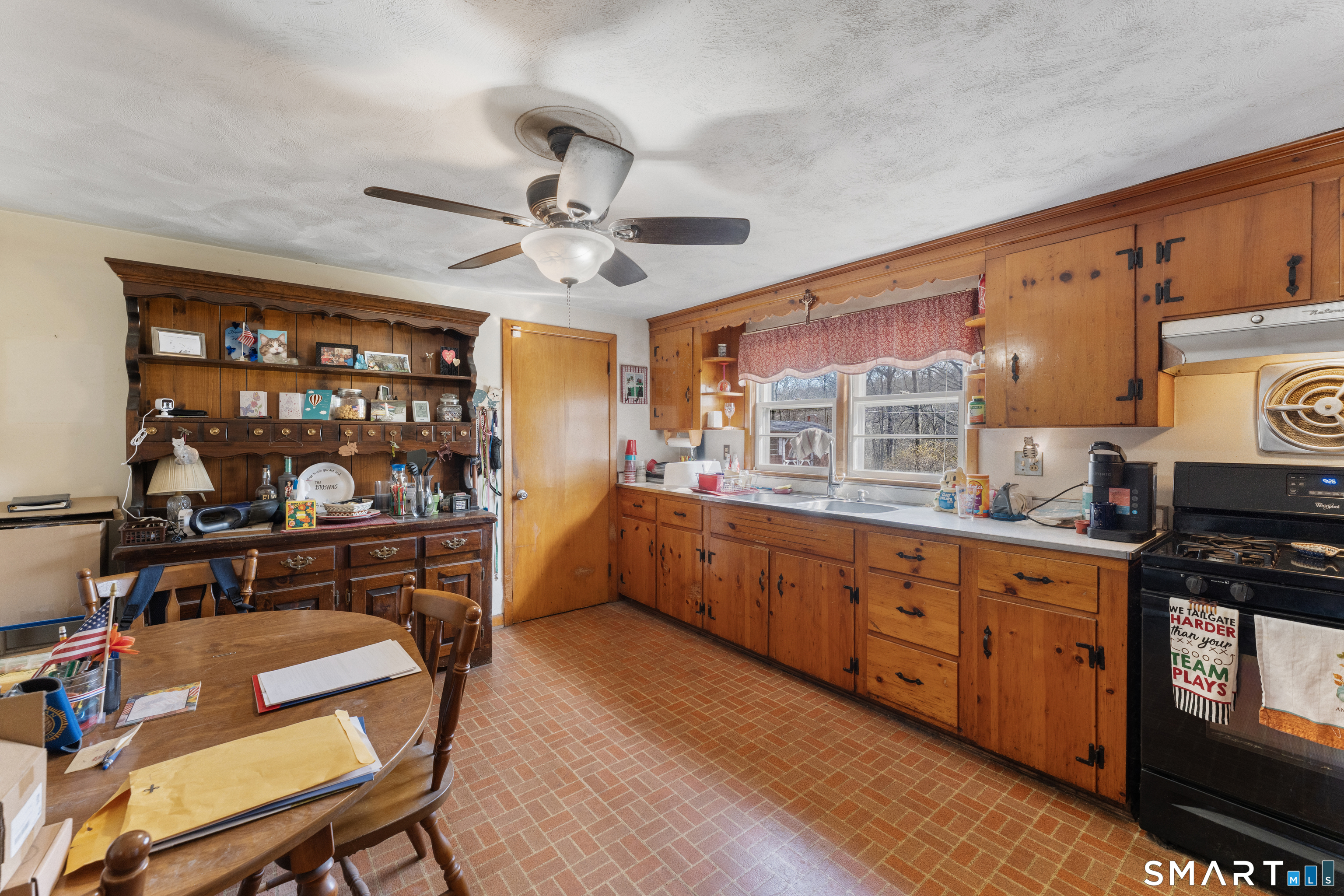 120 Adelaide Street Killingly, CT 06239 - Photo 4 of 39