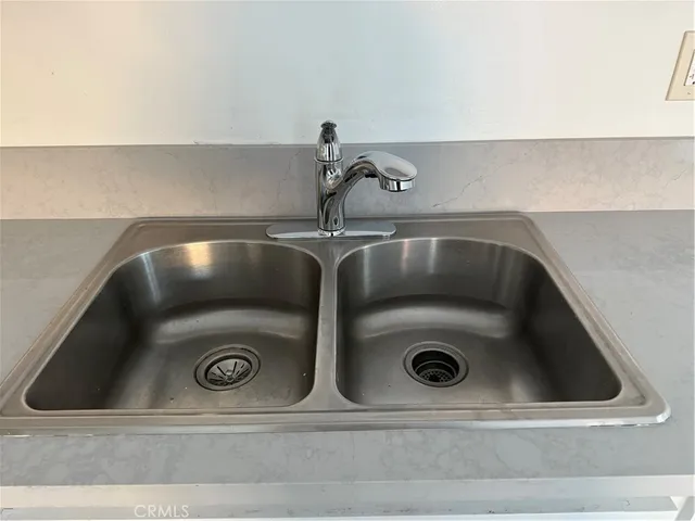 $1,800 | 4118 East San Vincente Street, Compton, CA 90221