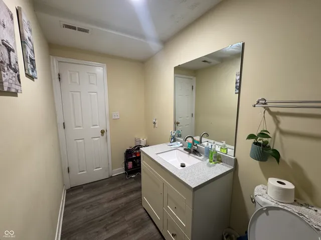 $200,000 | 1122 Waldemere Avenue, Indianapolis, IN 46241