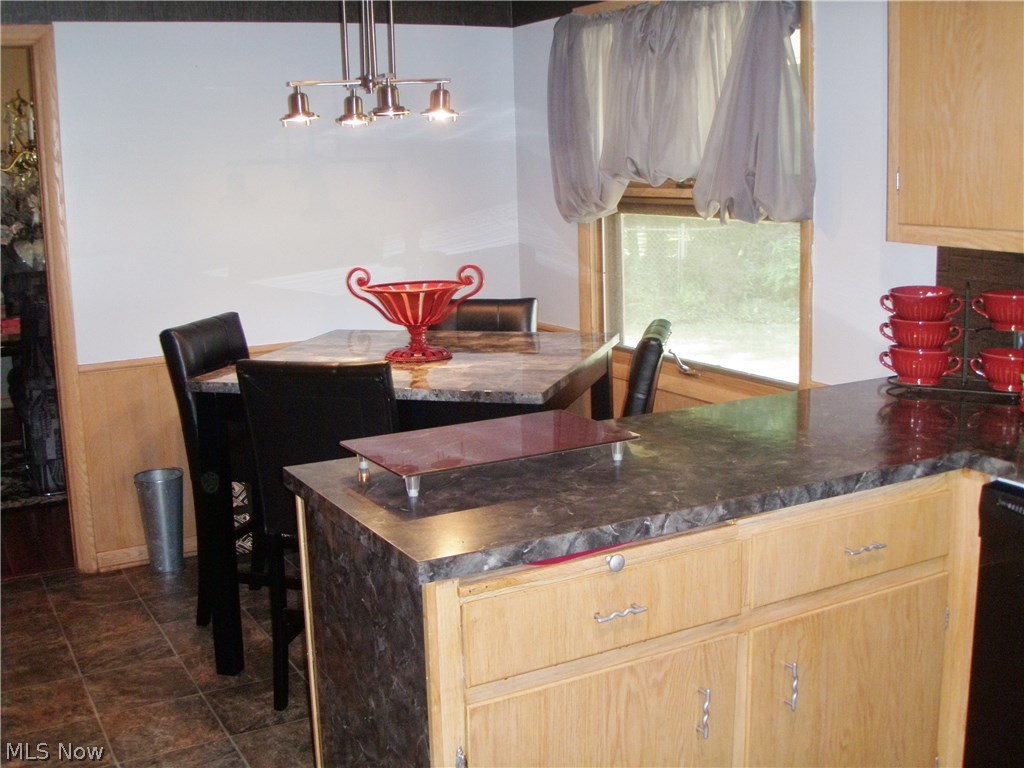 2015 Wyndham Road Akron, OH 44313 - Photo 11 of 27 Gallery Image 11