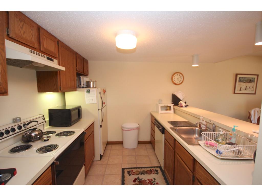 403 Mountains Edge Road, Unit 403 Brownsville, VT 05037 - Photo 6 of 14