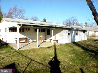 28 Inkberry Road Levittown, PA 19057 - Photo 2 of 6 Gallery Image 2