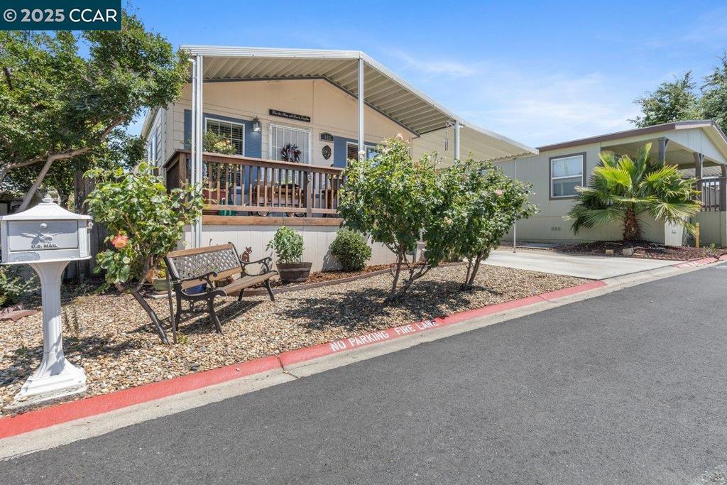 193 Maureen Circle Bay Point, CA 94565 - Photo 2 of 27 a house view with a outdoor space