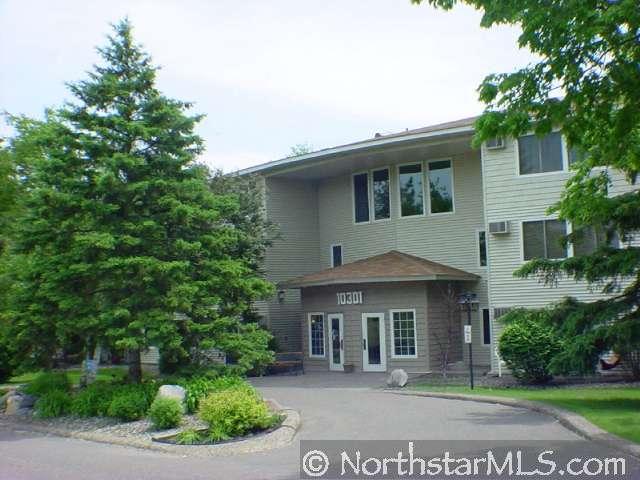 10301 Cedar Lake Road, Unit 103 Minnetonka, MN 55305 - Photo 1 of 1 Gallery Image 1
