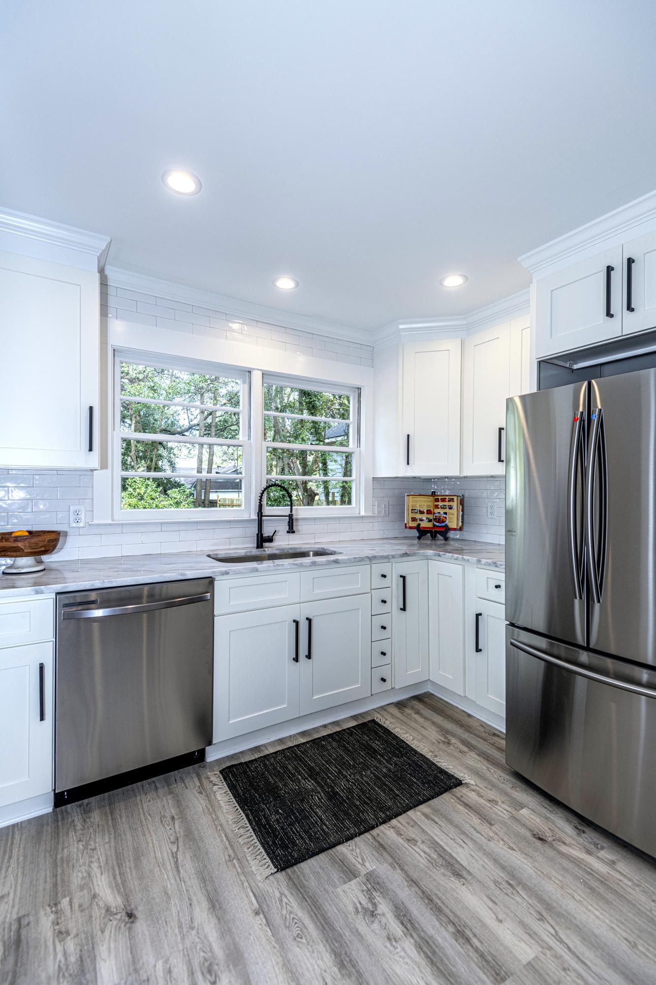 2064 Medway Road Charleston, SC 29412 - Photo 11 of 28 DSC_1181