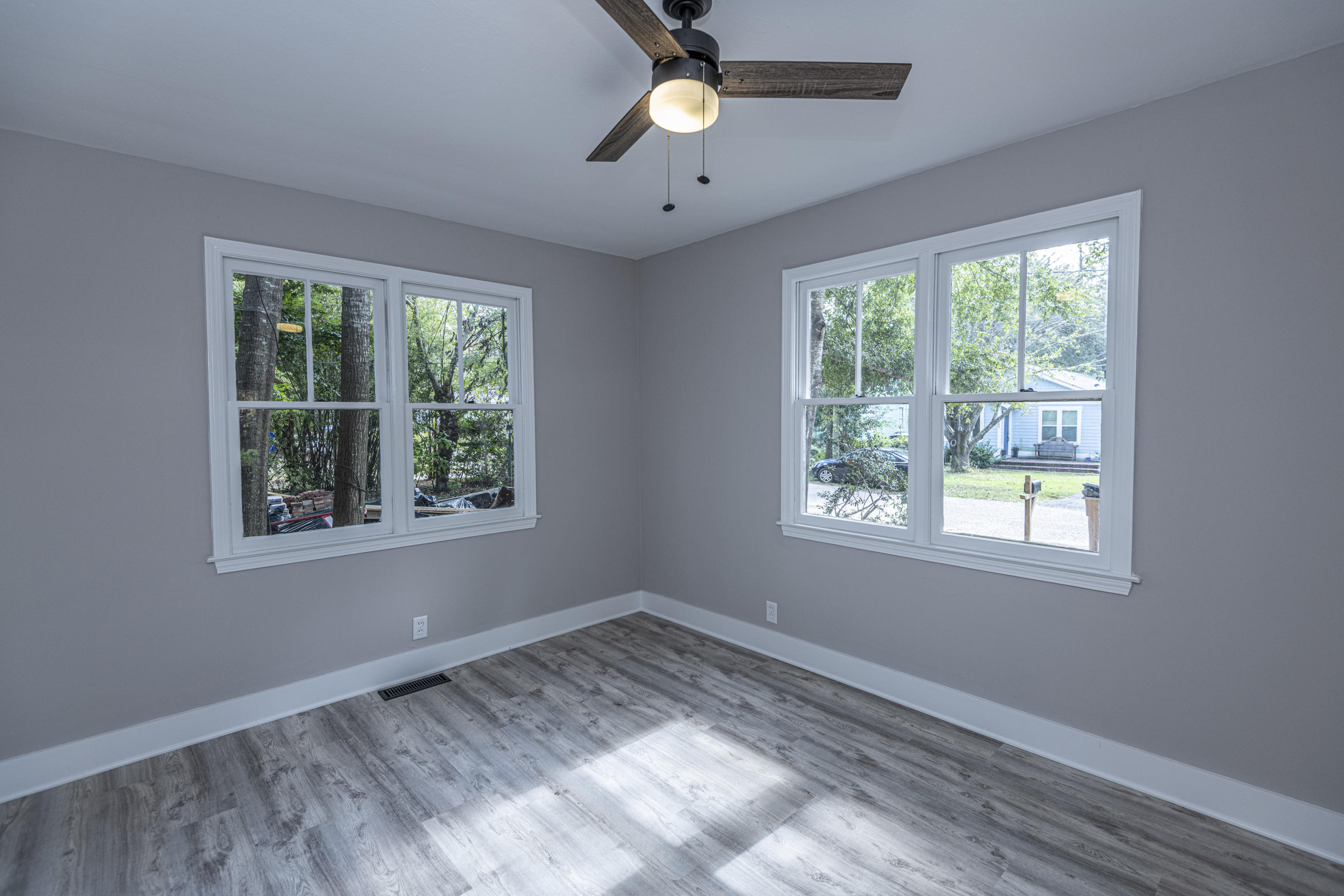 2064 Medway Road Charleston, SC 29412 - Photo 15 of 28 DSC_1151