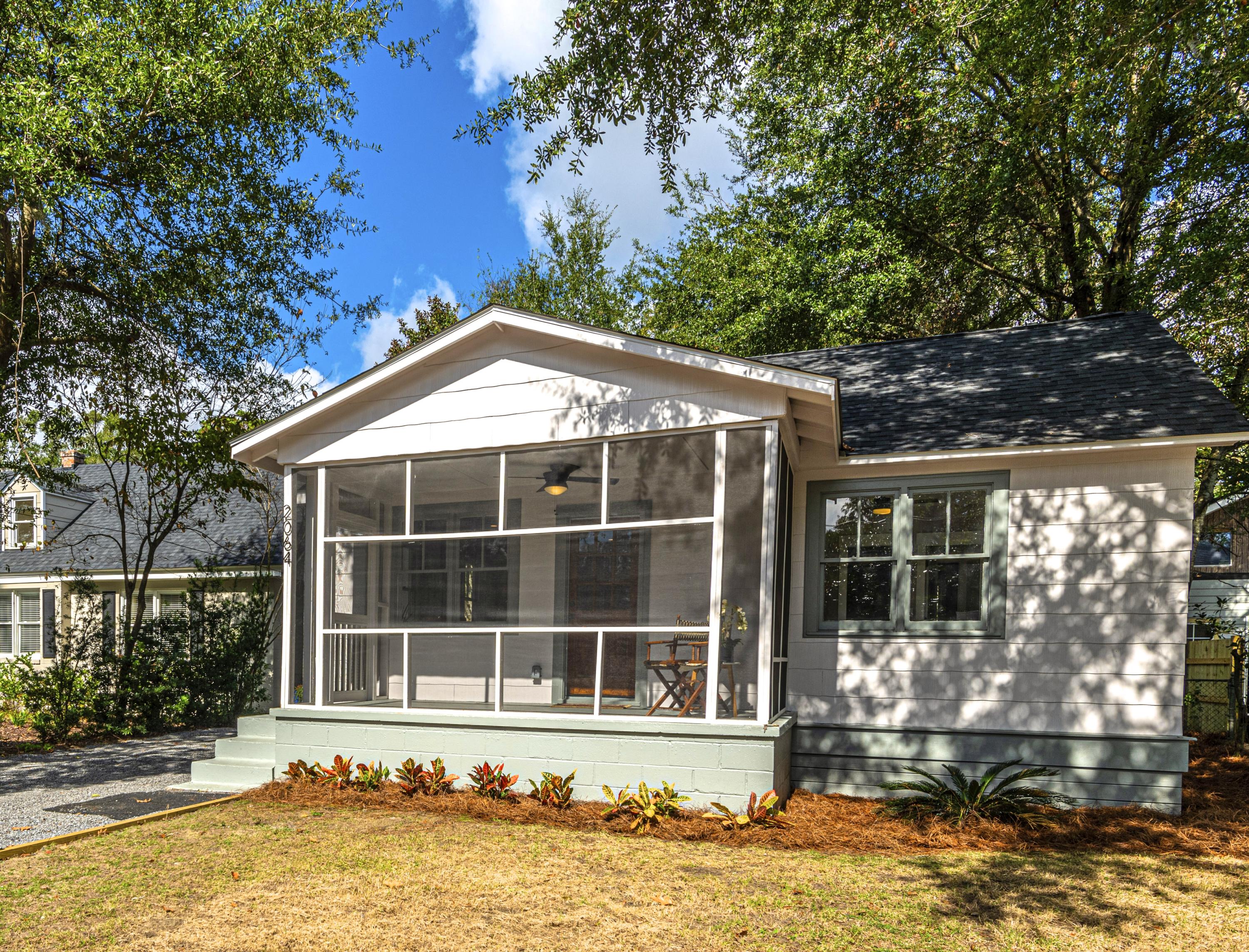 2064 Medway Road Charleston, SC 29412 - Photo 3 of 28 DSC_1134