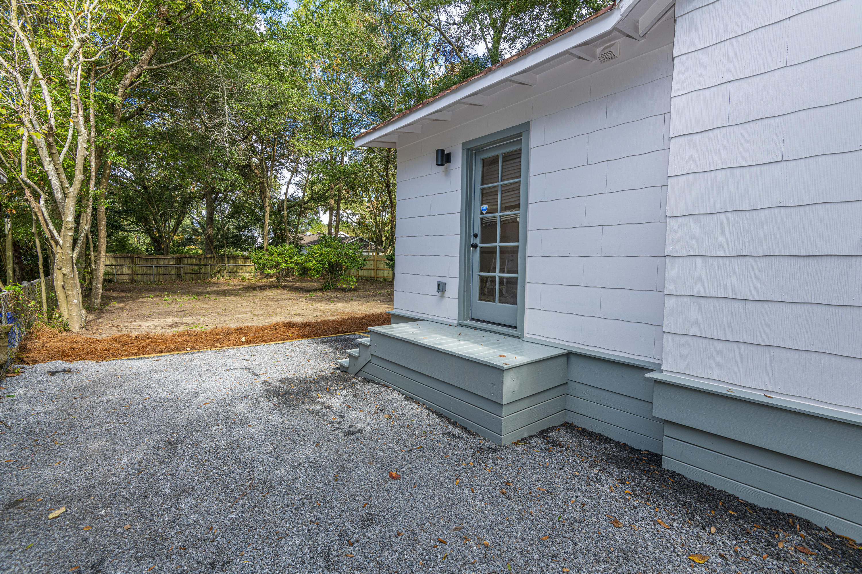 2064 Medway Road Charleston, SC 29412 - Photo 25 of 28 DSC_1143