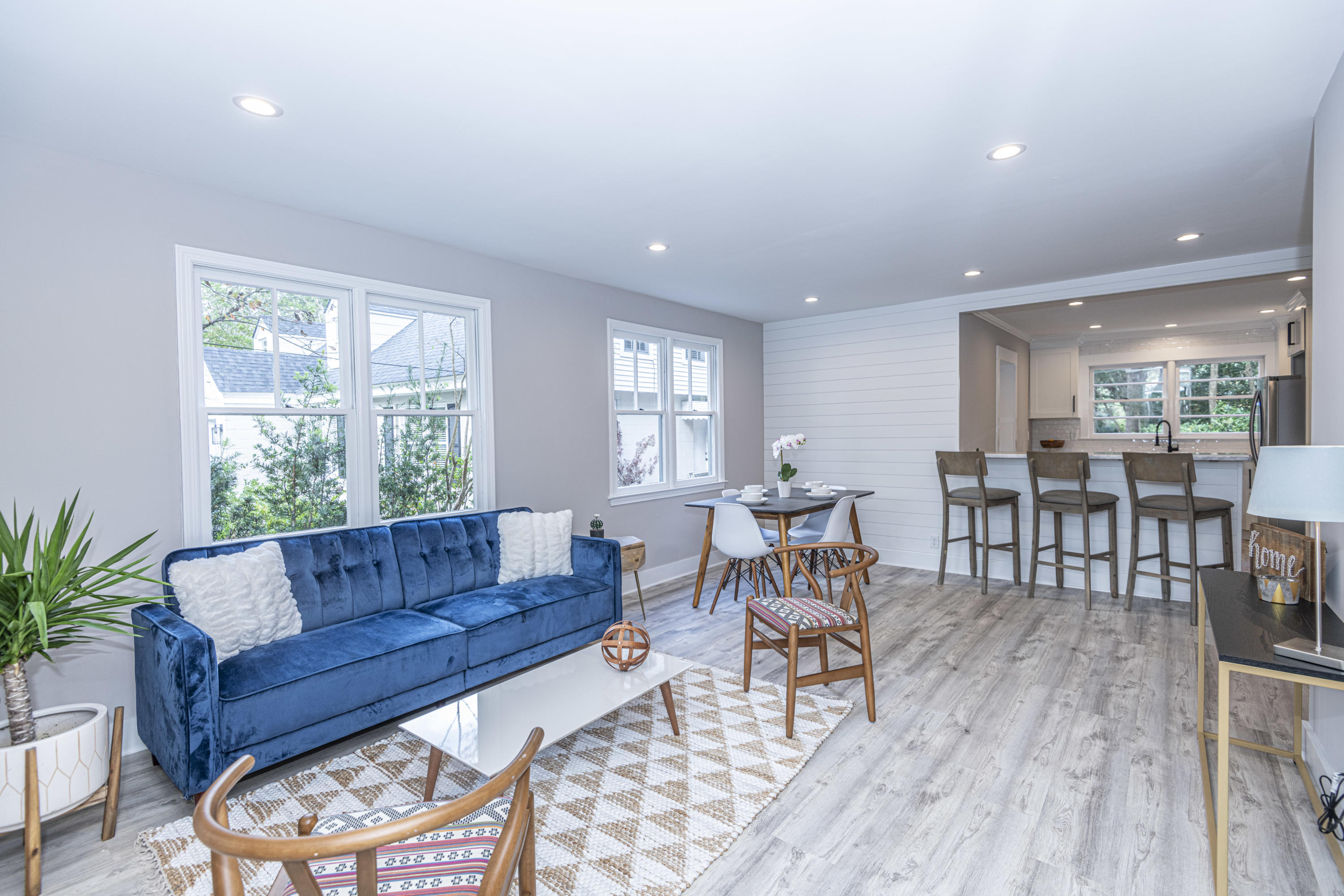 2064 Medway Road Charleston, SC 29412 - Photo 5 of 28 DSC_1165