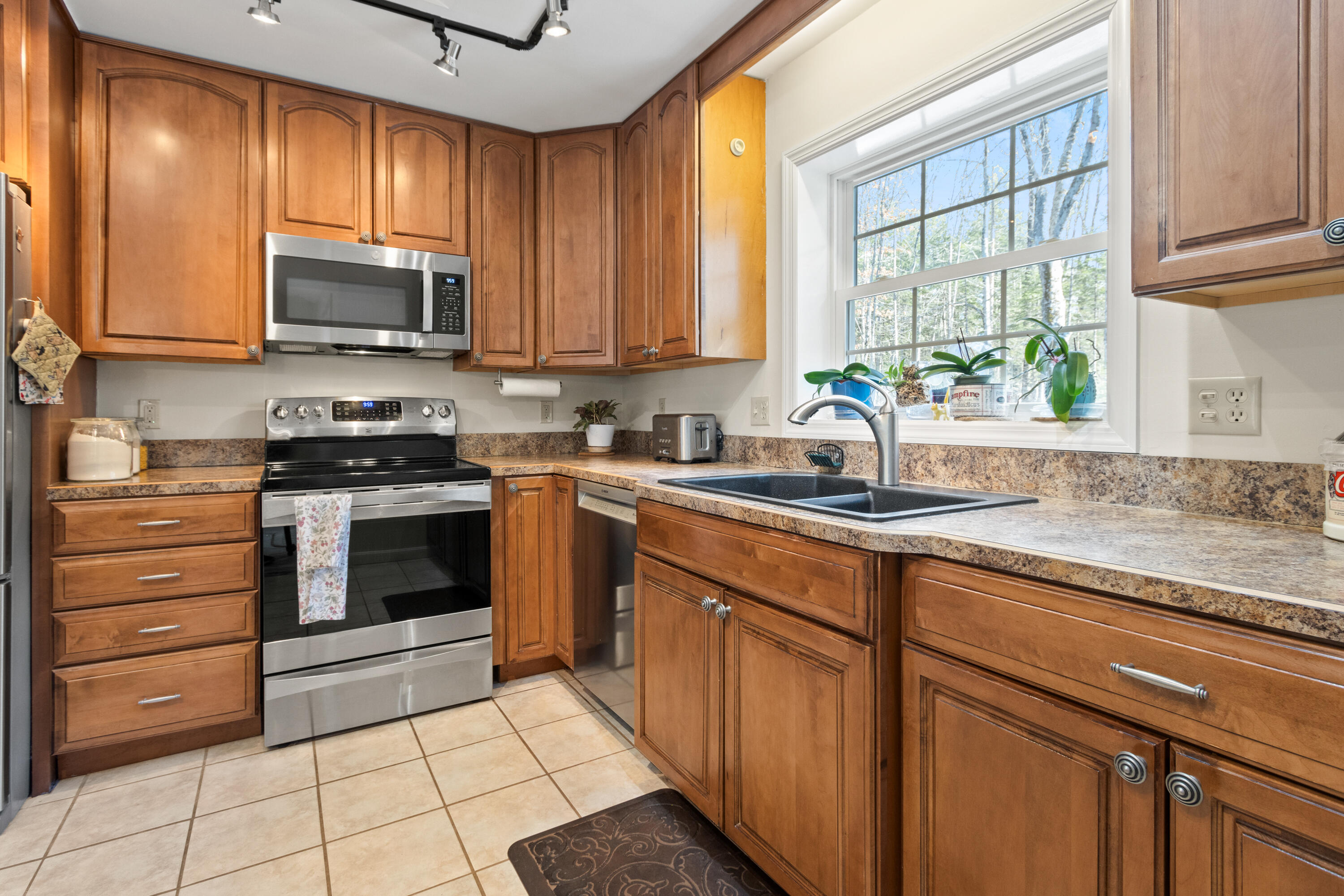 11 Merrill Drive Harrison, ME 04040 - Photo 21 of 57 175