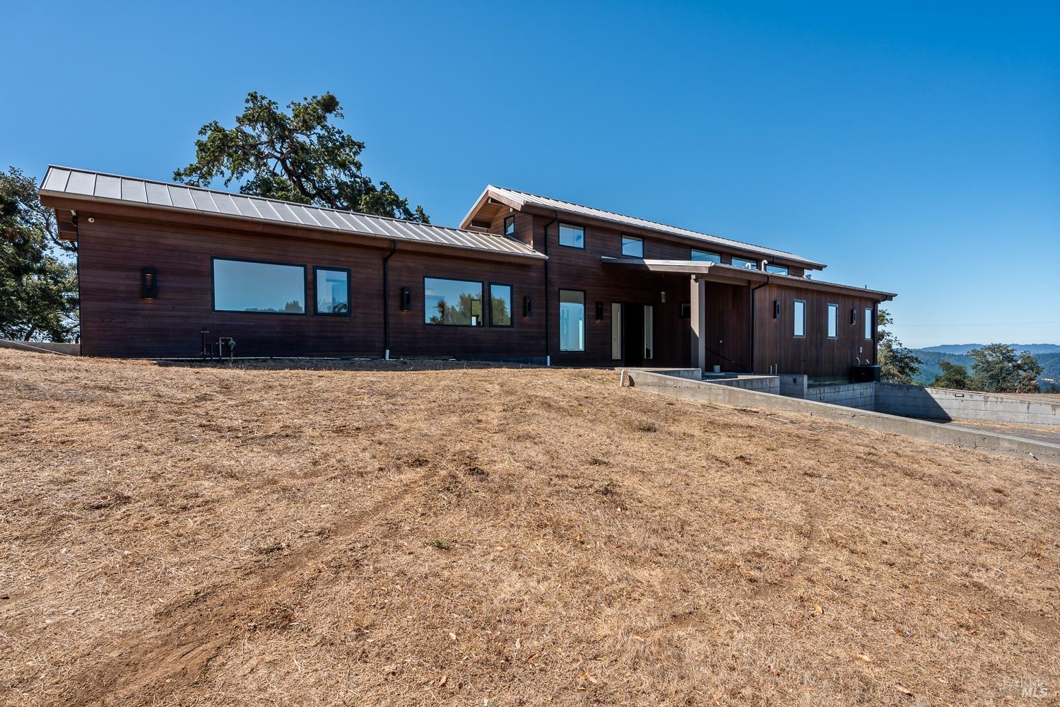 18115 Highlands Ridge Road Cloverdale, CA 95425 - Photo 5 of 87 Gallery Image 5