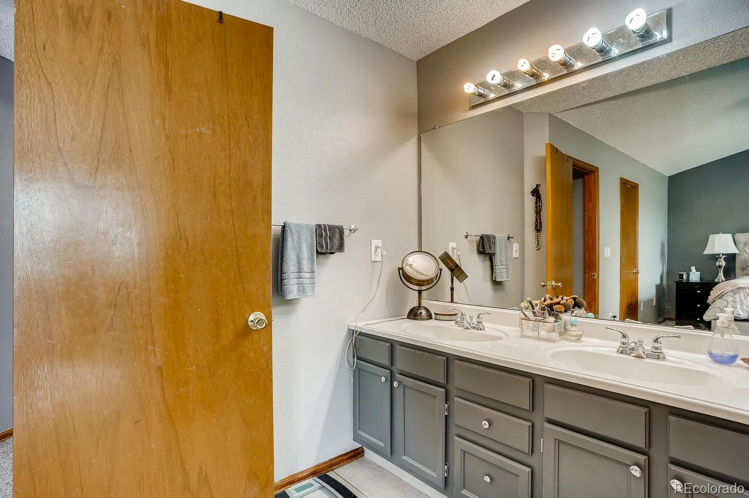 4625 South Raleigh Street Denver, CO 80236 - Photo 9 of 18 Gallery Image 9
