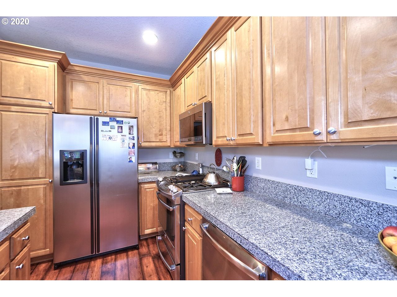 30588 Southwest Ruth Street Wilsonville, OR 97070 - Photo 11 of 32 Gallery Image 11