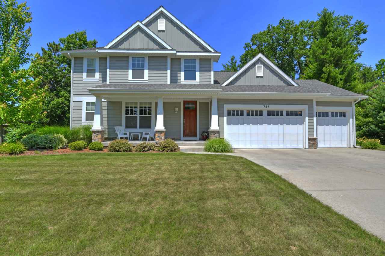 724 Walnut Ridge Traverse City, MI 49686 - Photo 1 of 55 1864638.JPG